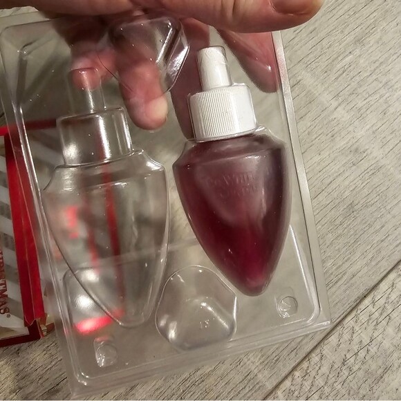 1 REFILL Bath & Body Works Slatkin & Co. THE PERFECT CHRISTMAS SPICE Bulb - Picture 4 of 5